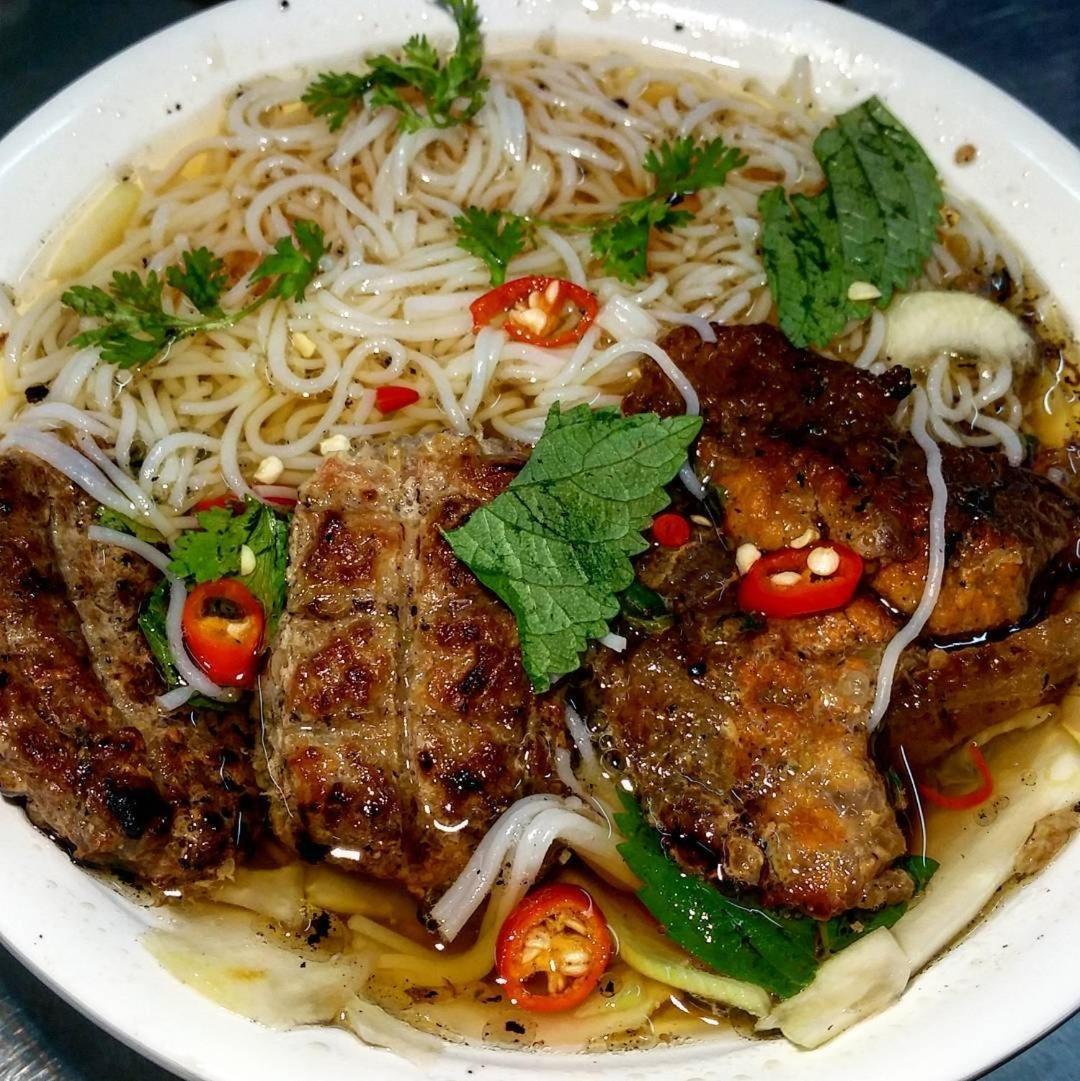 Nha Nghi Diem Quynh ノイバイ エクステリア 写真